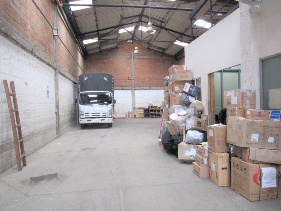 Bodega industrial en Arriendo la Candelaria - Chagualo, Medellín — foto 6