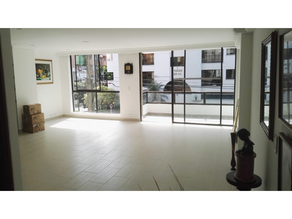 Apartamento en Venta Laureles, Medellín.