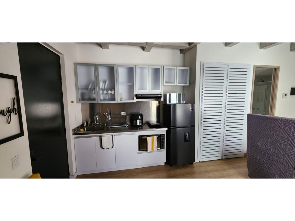 Apartaestudio en Arriendo Amoblado Laureles , Medellín. — foto 5