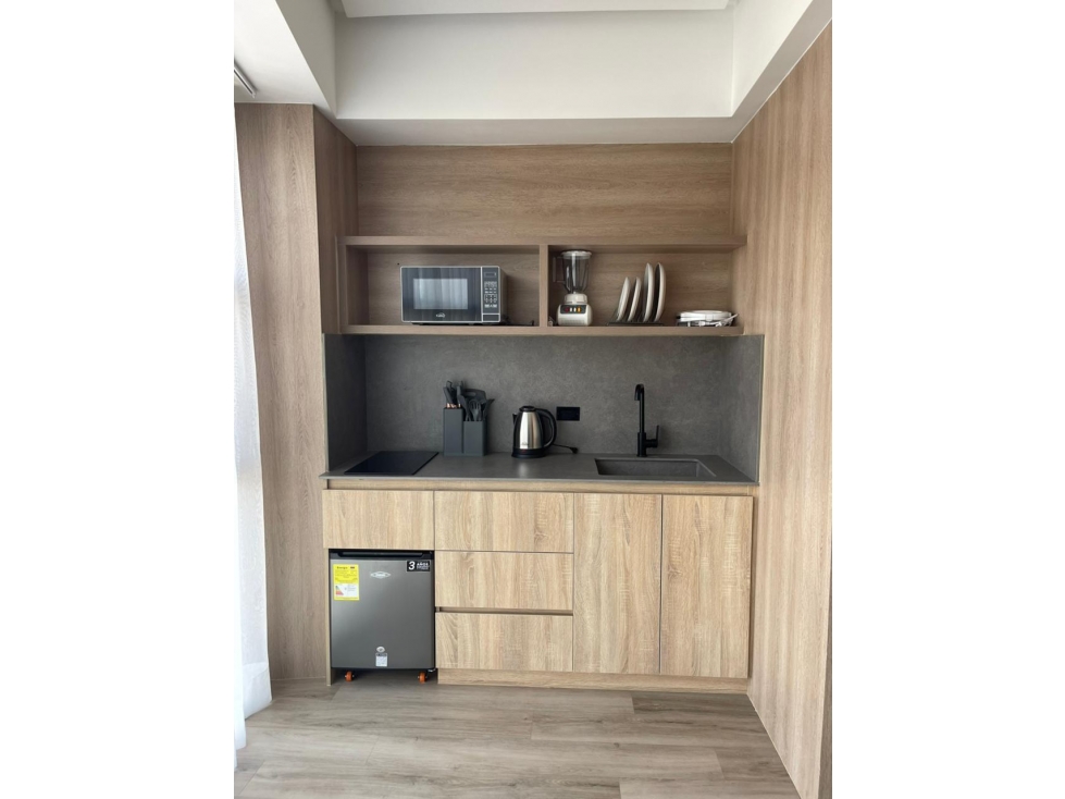 Apartaestudio Amoblado en Arriendo Laureles, Medellín. — foto 2