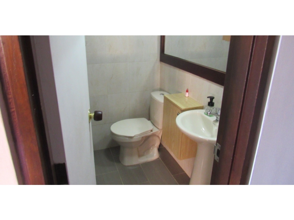 Apartaestudio Amoblado en Arriendo Centro Parque Bolívar, Medellín. — foto 6