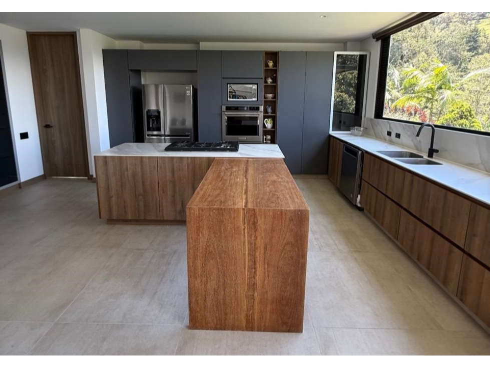 Casa Campestre en Arriendo Fizebad El Retiro, Antioquia. — foto 3