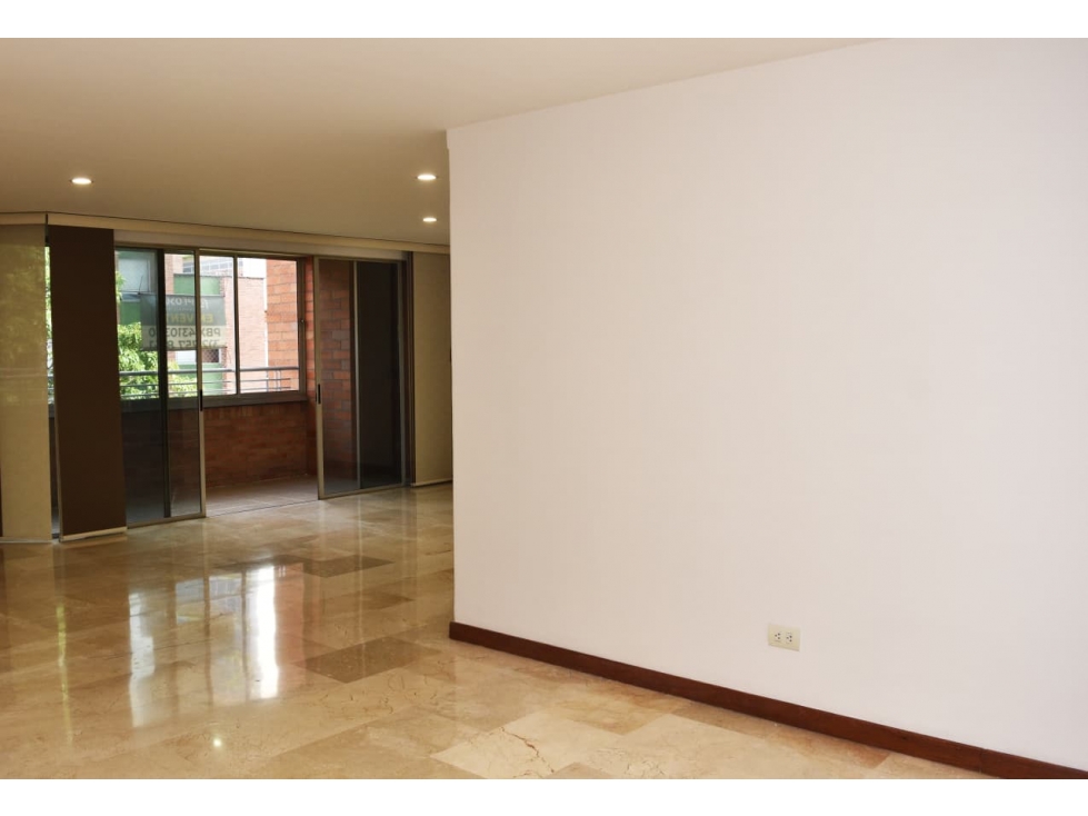 Apartamento en Venta Laureles, Medellín. — foto 3