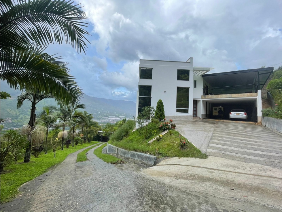 Casa Campestre en Venta Copacabana, Antioquia - 4