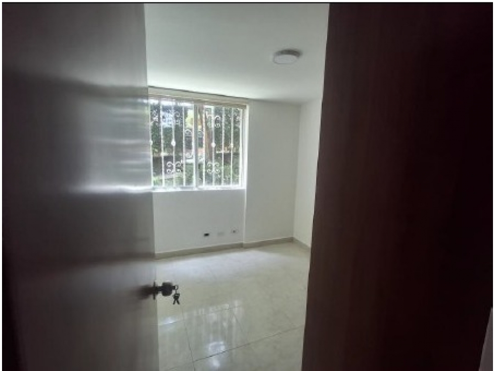 Apartamento en Venta Loma de los Bernal, Medellín. — foto 5