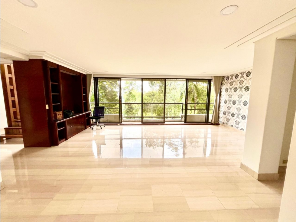 Apartamento en Venta Loma del Campestre El Poblado, Medellín.