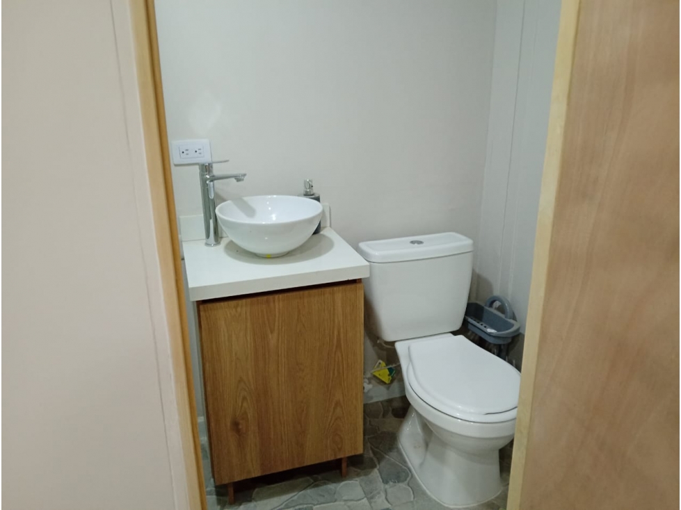 Apartaestudio en Arriendo Santa Lucia, Medellín. — foto 2