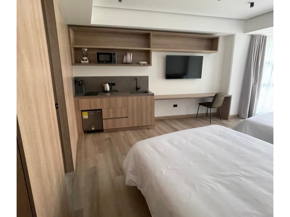 Apartaestudio Amoblado en Arriendo Laureles, Medellín.