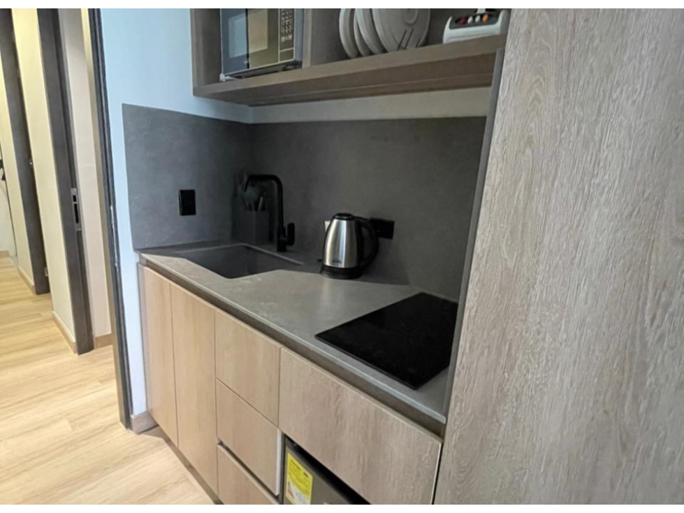 Apartaestudio Amoblado en Arriendo Laureles, Medellín. — foto 3