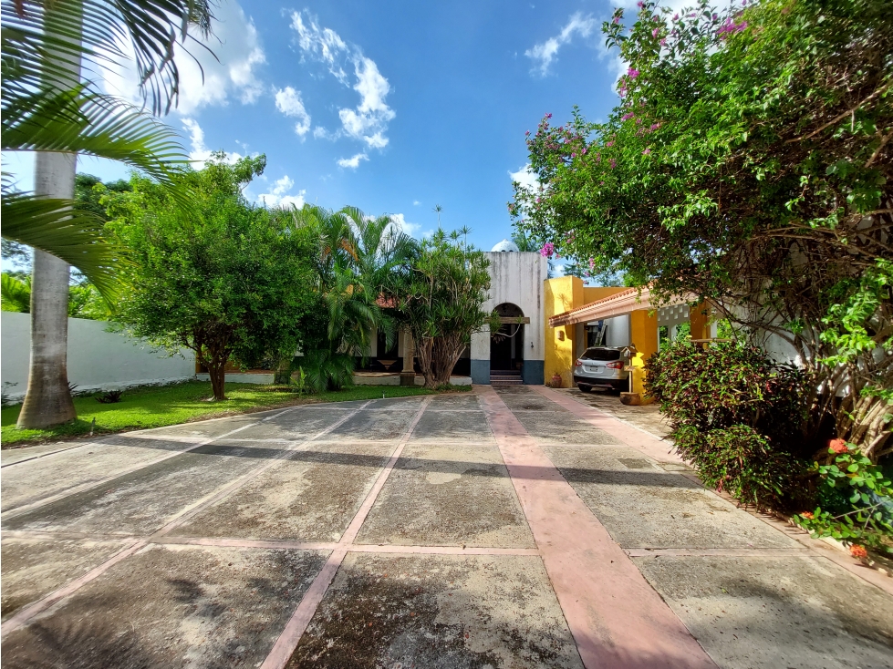 RENTA MERIDA CLUB LA CEIBA CASA AMUEBLADA UNA PLANTA