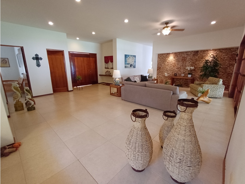 VENTA CASA MÉRIDA CLUB DE GOLF LA CEIBA LISTA PARA QUE TE CAMBIES — foto 2
