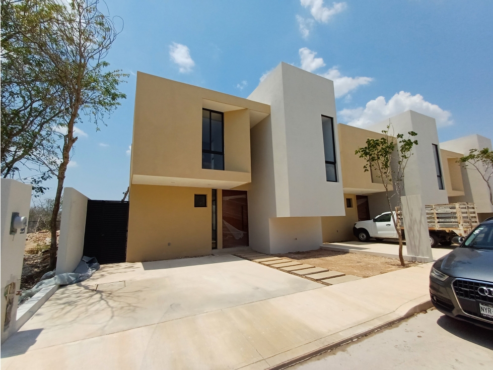 VENTA CASA MERIDA PRADERAS DEL MAYAB