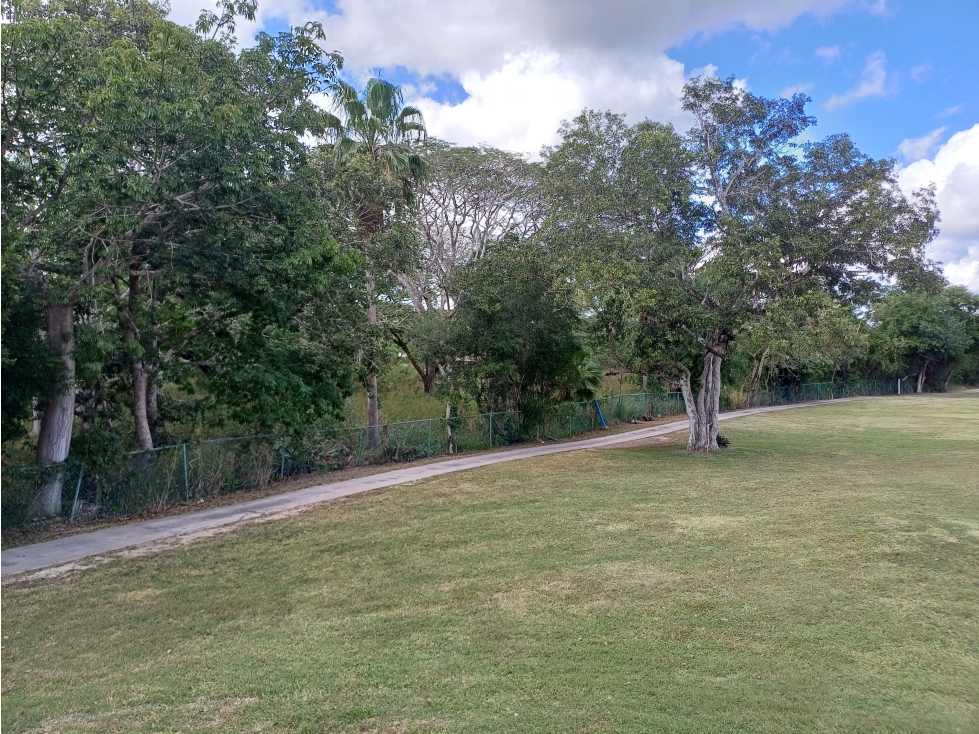 VENTA TERRENO MERIDA CLUB DE GOLF LA CEIBA VISTA AL CAMPO