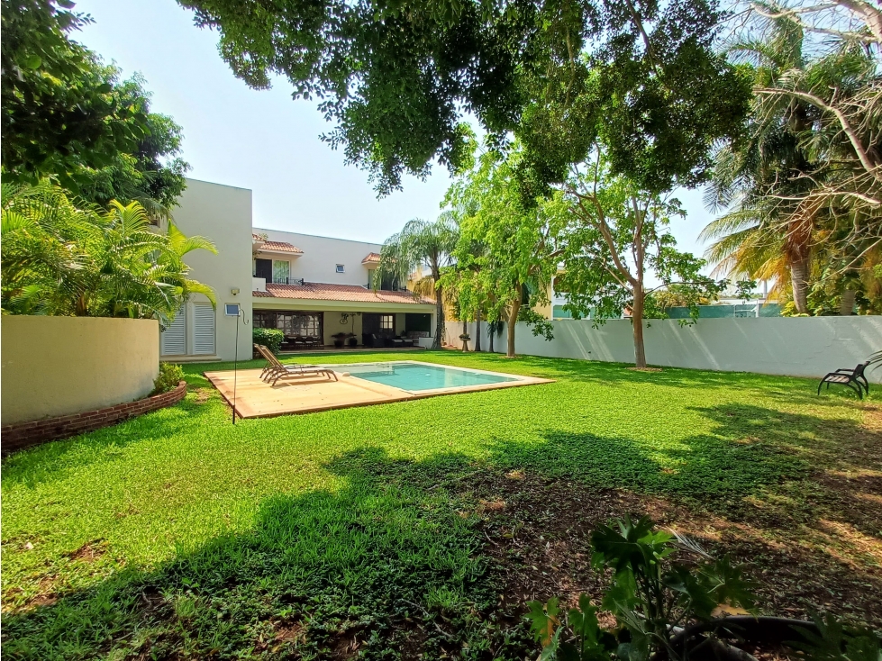 VENTA CASA MÉRIDA CLUB DE GOLF LA CEIBA LISTA PARA QUE TE CAMBIES