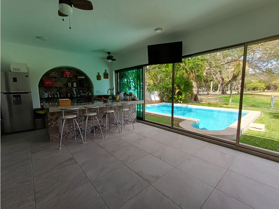 VENTA O RENTA CASA MERIDA CLUB LA CEIBA CON HERMOSA VISTA AL CAMPO — foto 4