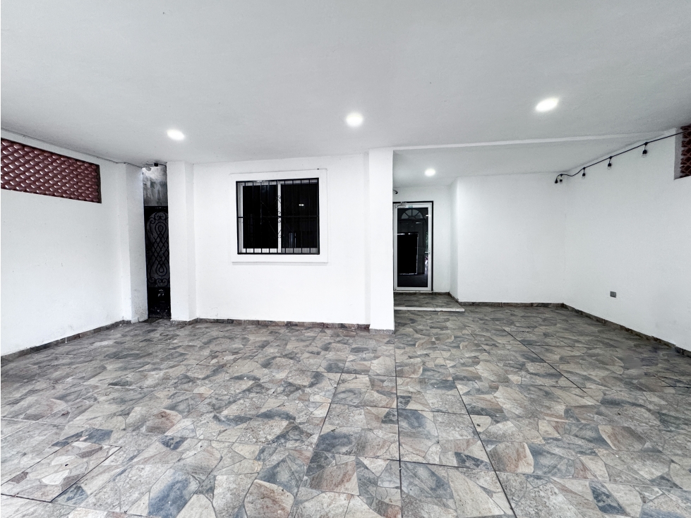 Casa en venta en Mérida dentro de la ciudad, ideal vivienda u oficina — foto 6