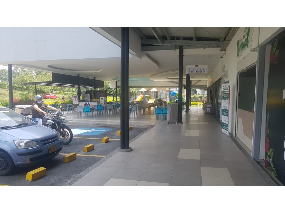 Local comercial 35 m2 Senior´s Mall Armenia - 5