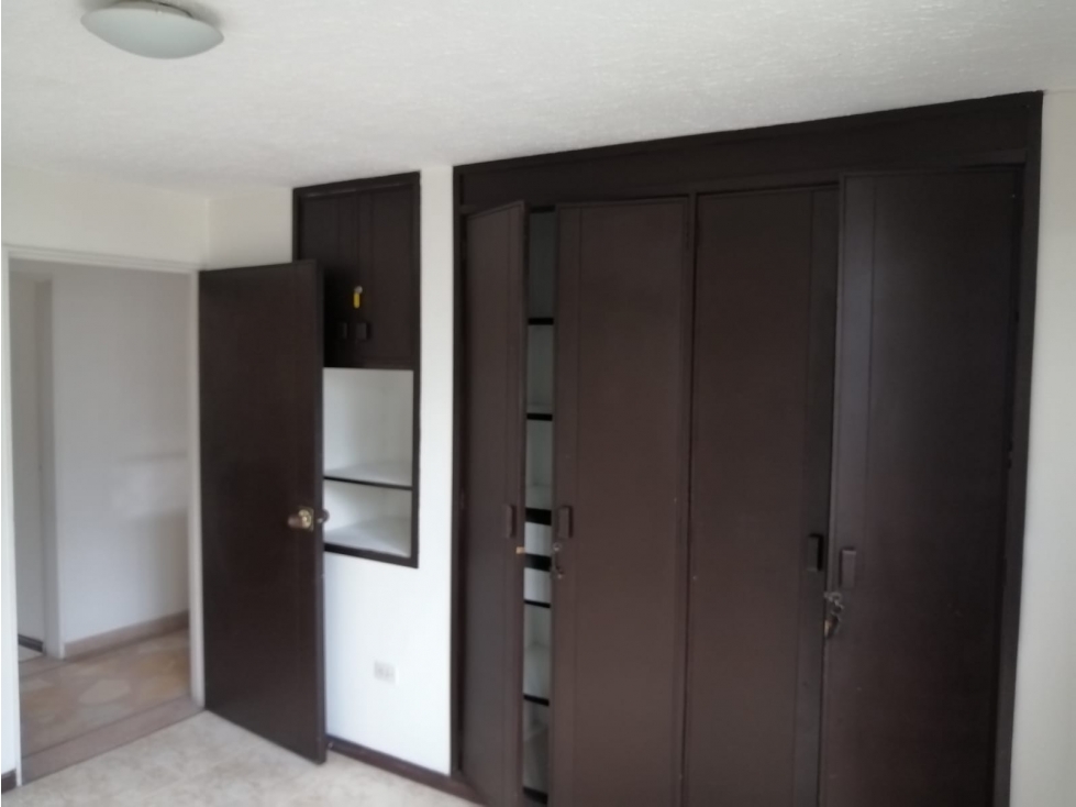 VENTA APARTAMENTO NORTE AVENIDA BOLIVAR - SECTOR CRUZ ROJA — foto 4