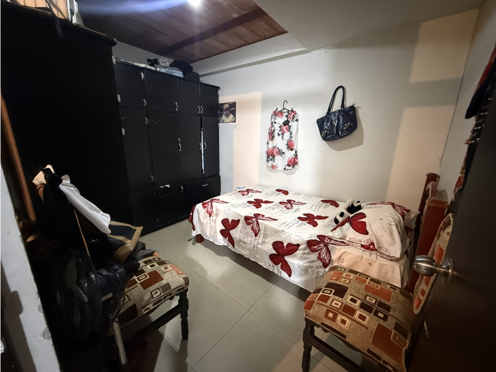 VENTA CASA BIFAMILIAR SECTOR BARRIO CIUDAD DORADA — foto 5