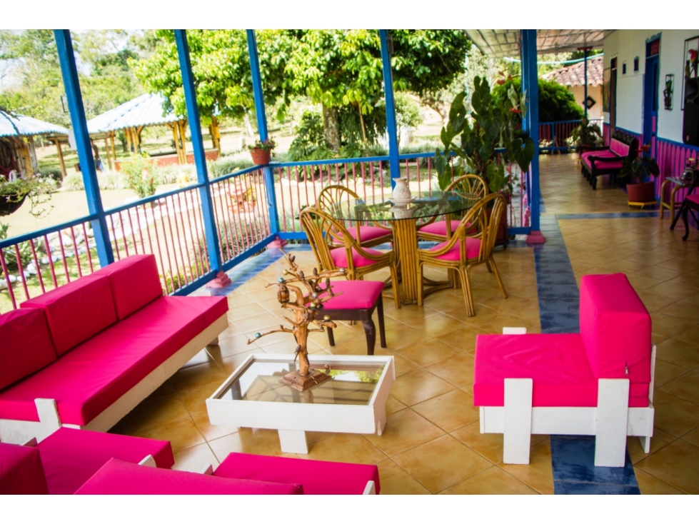 VENTA FINCA HOTEL SECTOR PARQUE DEL CAFE - 3.1 CUADRAS - 4