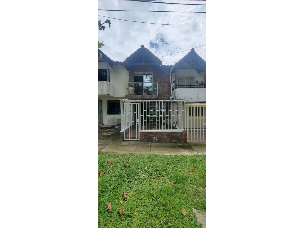 VENTA CASA BARRIO MANANTIALES