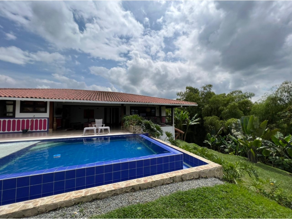 VENTA CASA AMOBLADA CONJUNTO CAMPESTRE - MONTENEGRO - 1