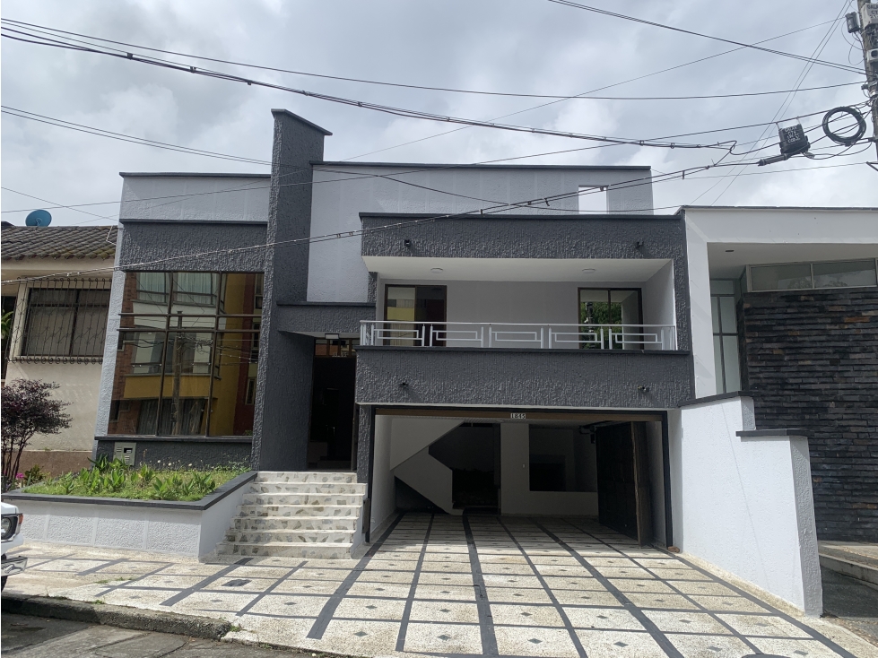 VENTA CASA NUEVA NORTE BARRIO PROFESIONALES