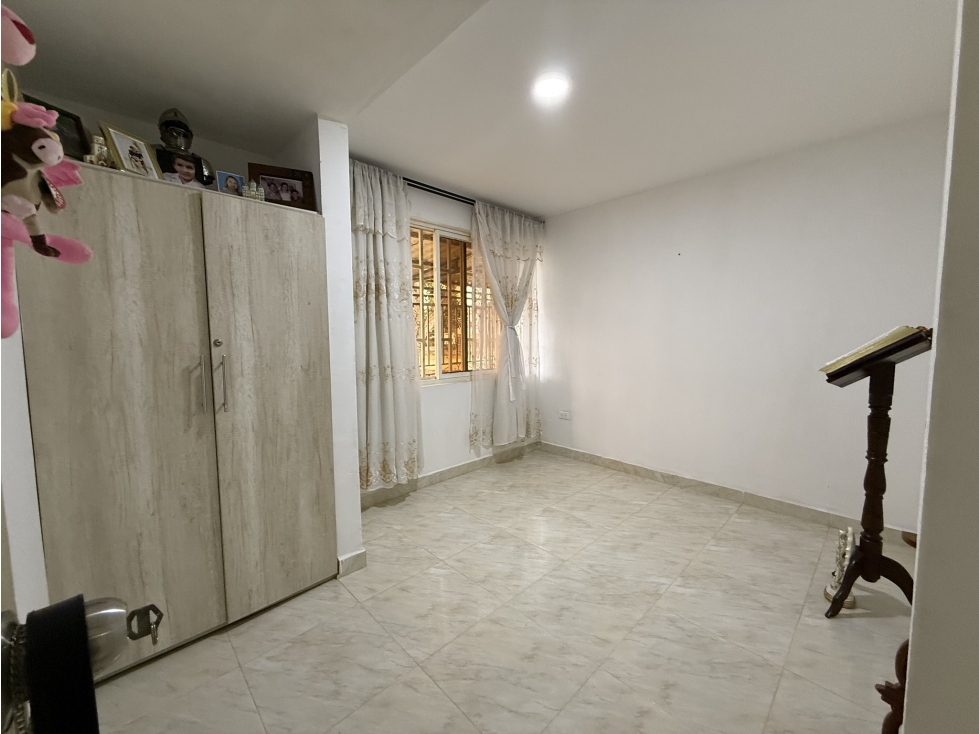 VENTA CASA BIFAMILIAR SECTOR BARRIO ZULDEMAYDA — foto 5