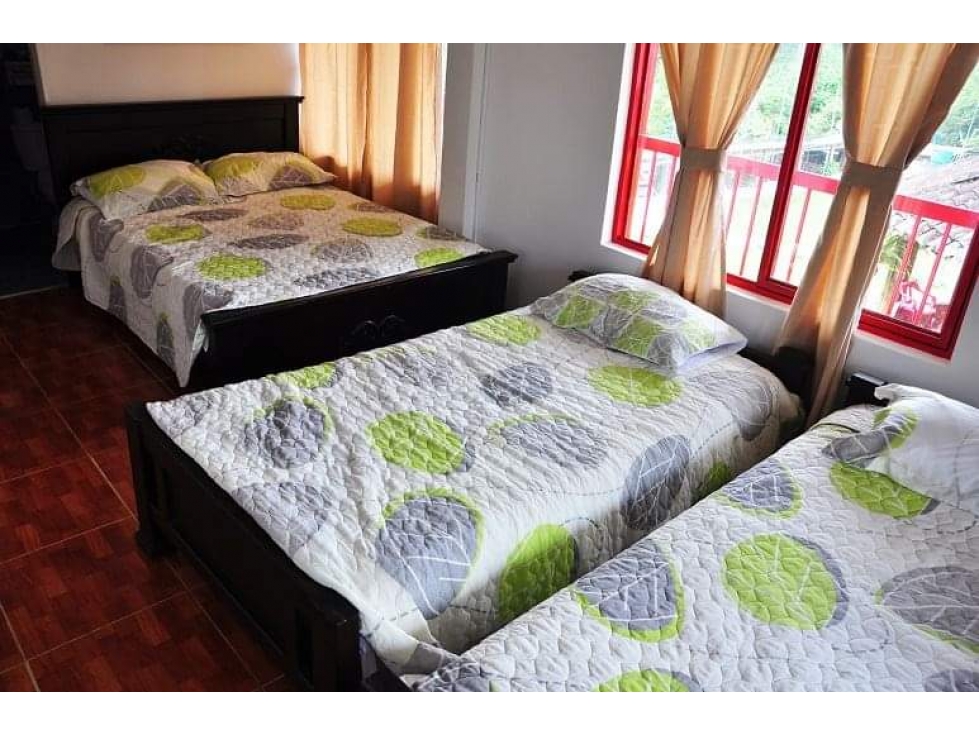 VENTA FINCA - HOTEL VIA CIRCASIA - MONTENEGRO - 4 CUADRAS - 5