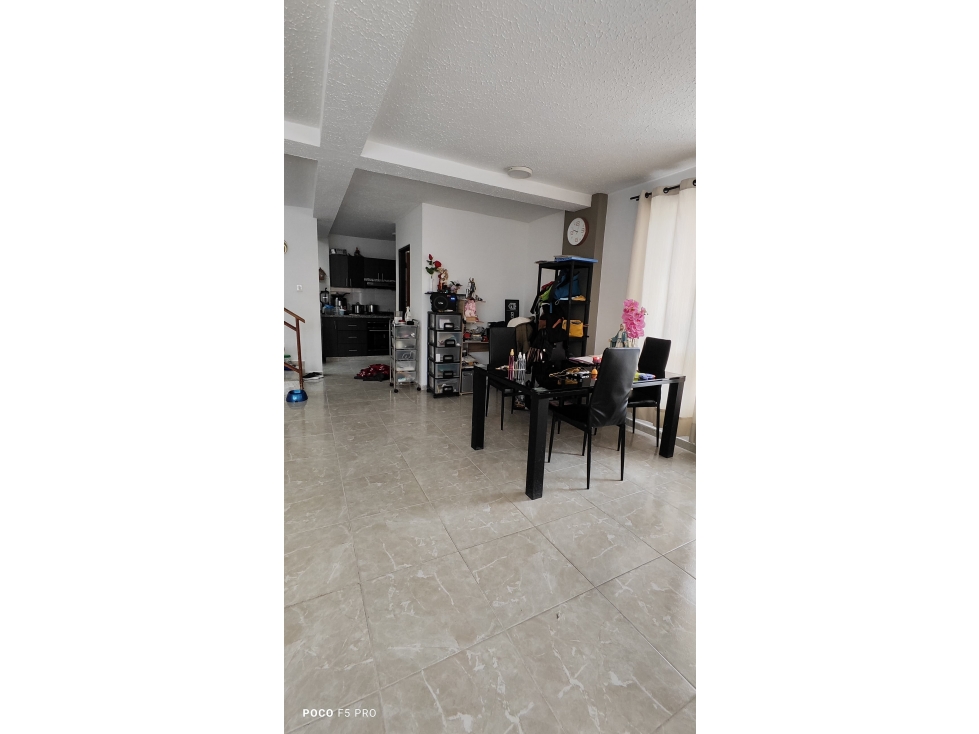VENTA CASA SECTOR BARRIO LIMONAR — foto 2