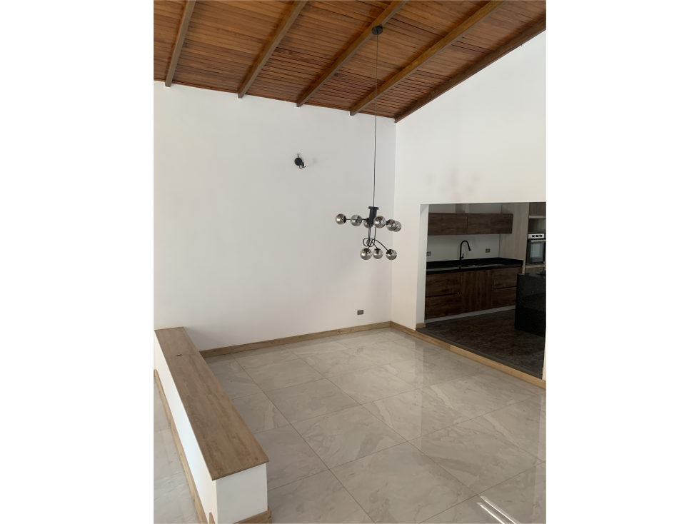 VENTA CASA NUEVA NORTE BARRIO PROFESIONALES — foto 4