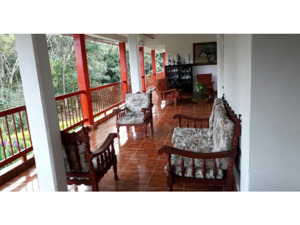VENTA FINCA - HOTEL VIA CIRCASIA - MONTENEGRO - 4 CUADRAS - 6