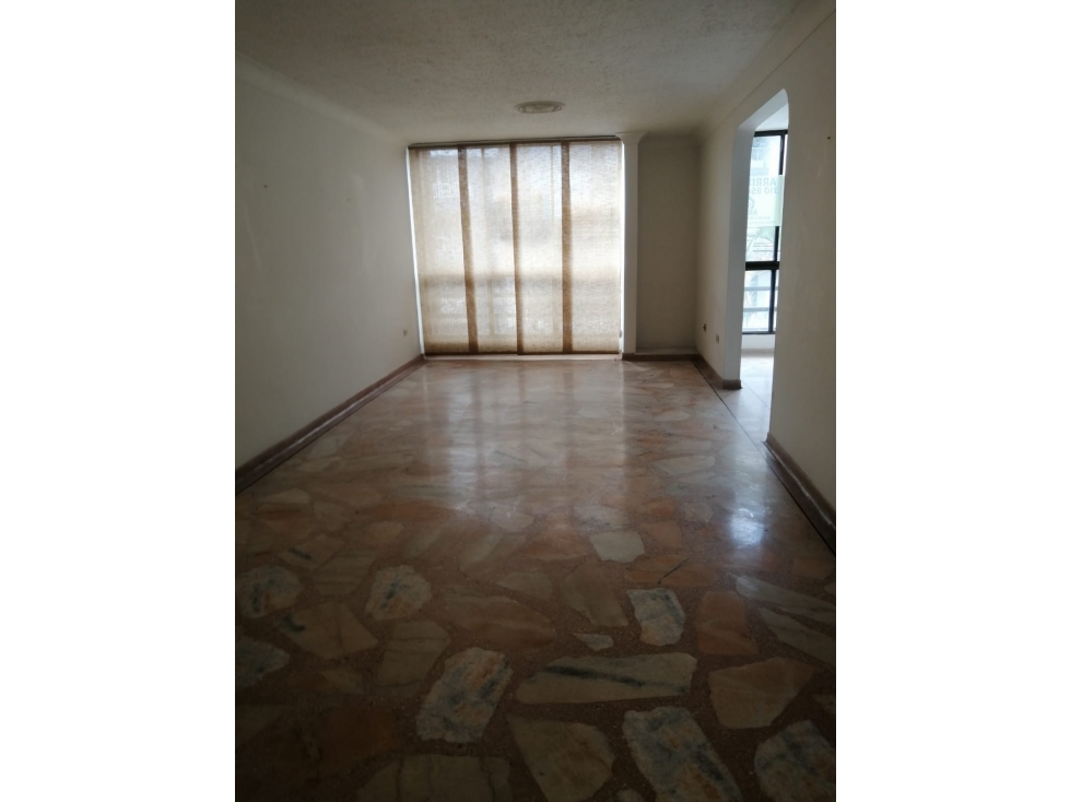 VENTA APARTAMENTO NORTE AVENIDA BOLIVAR - SECTOR CRUZ ROJA — foto 2