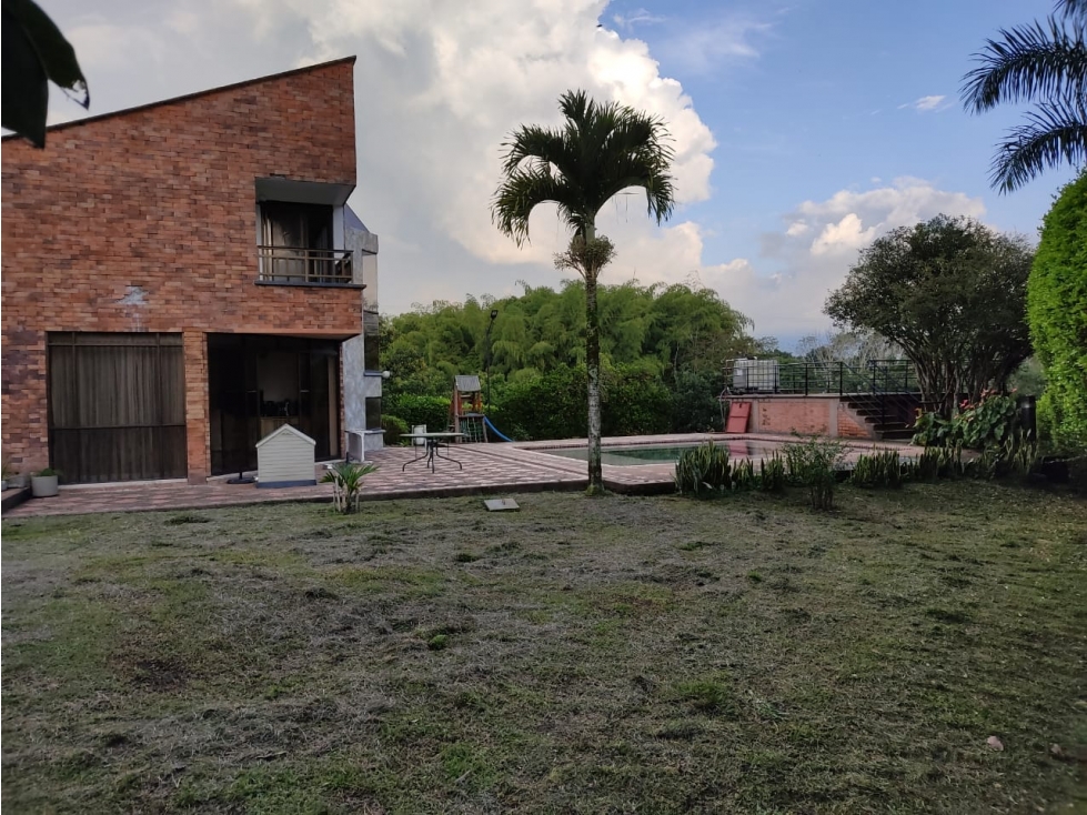 VENTA CHALET PRODUCTIVO VÍA ARMENIA - PUEBLO TAPAO - 5 CUADRAS — foto 3