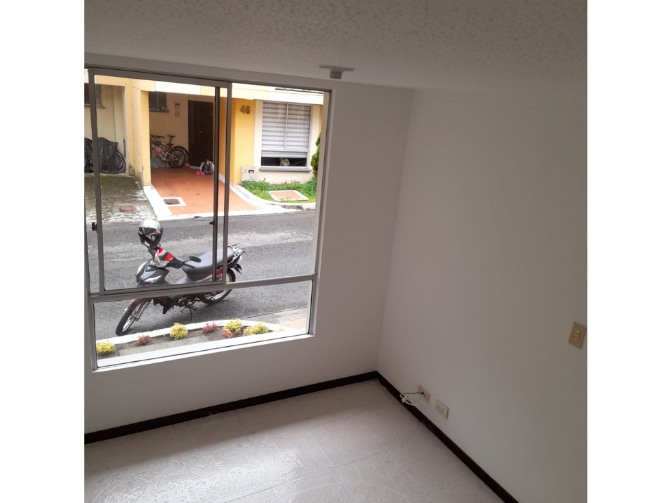 VENTA CASA NORTE CONJUNTO CERRADO - CRQ
