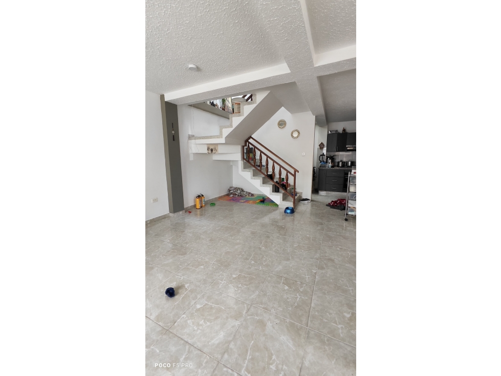 VENTA CASA SECTOR BARRIO LIMONAR — foto 5