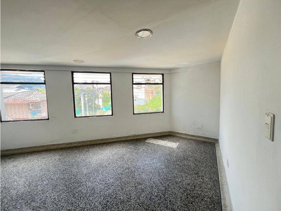 VENTA LOCAL COMERCIAL CALARCA - 6