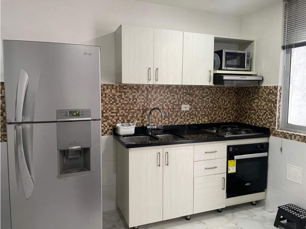 ALQUILER APARTAESTUDIO AMOBLADO NORTE - SECTOR ORO NEGRO — foto 4