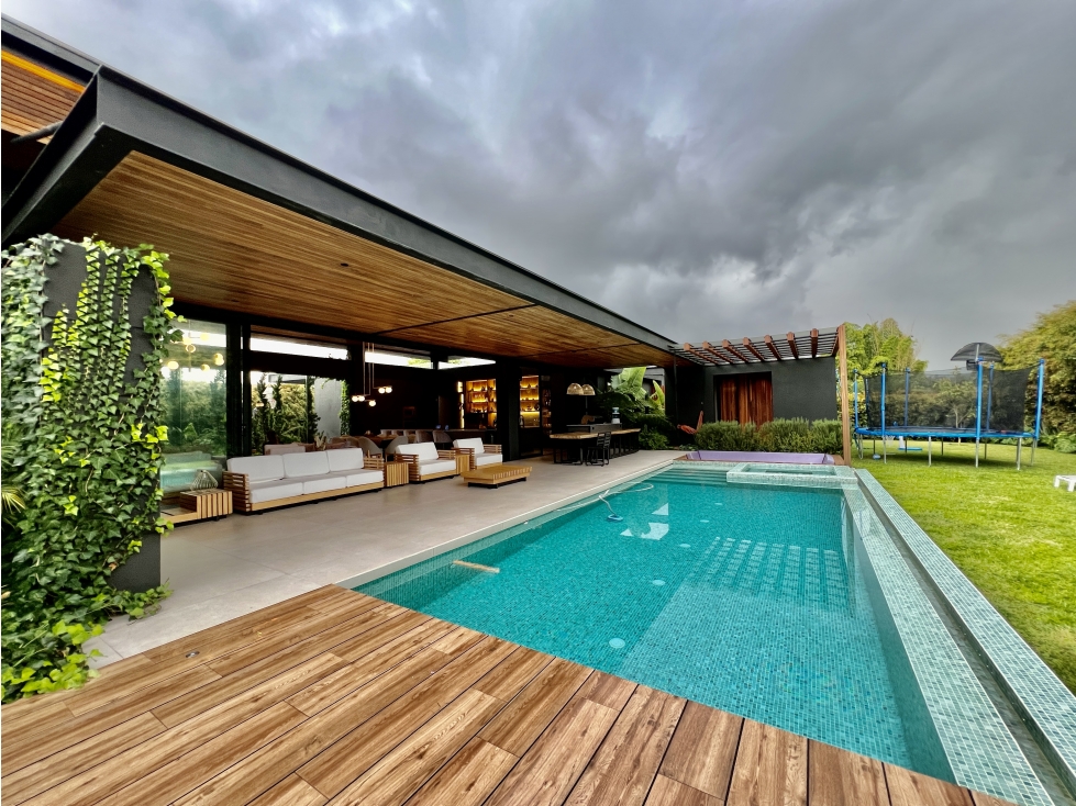VENTA DE CASA EN LLANOGRANDE, RIONEGRO.