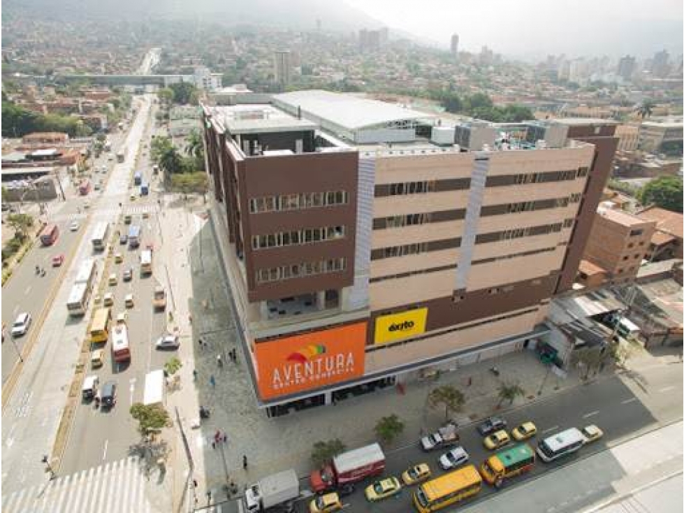 Local para venta en Centro Comercial, ubicación Premium