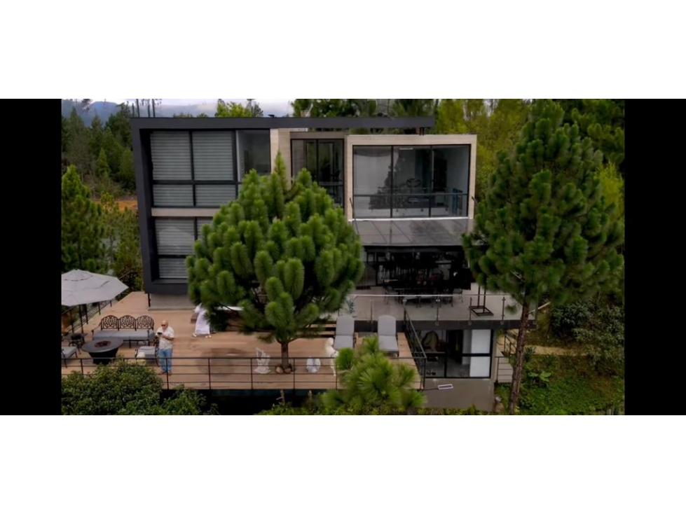 VENTA DE LOTE VIP EN GUATAPÉ — foto 2