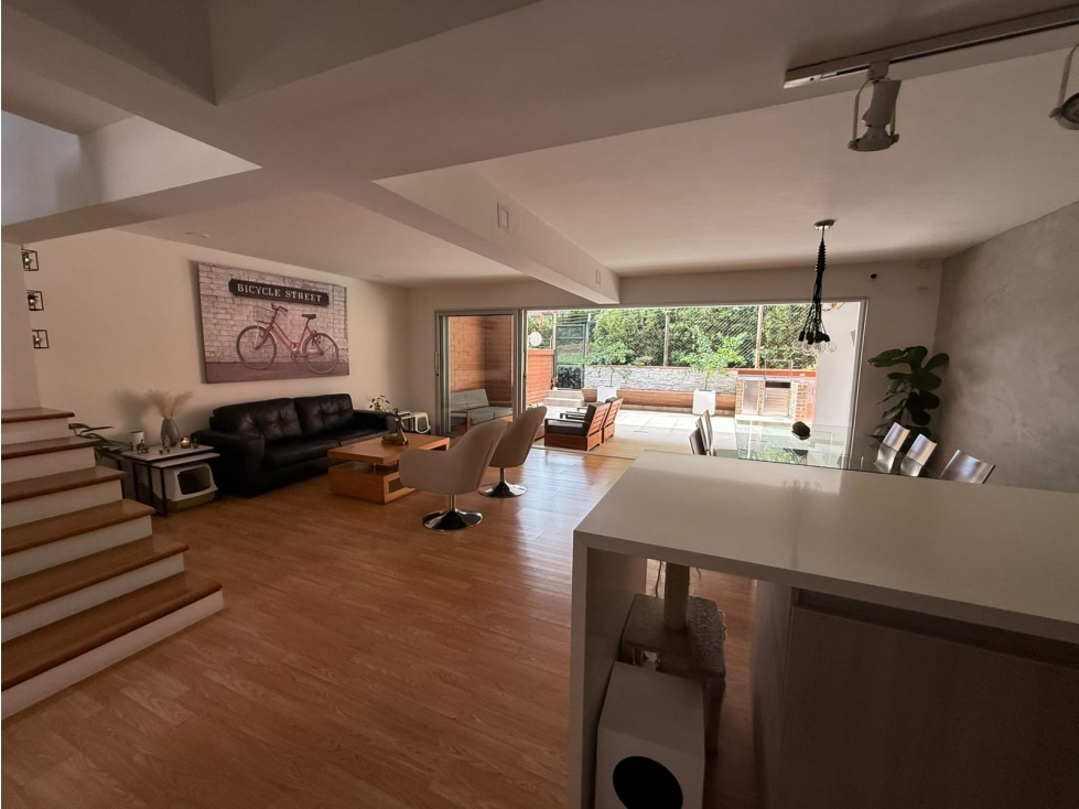 VENTA DE CASA EN EL POBLADO - SECTOR EL TESORO