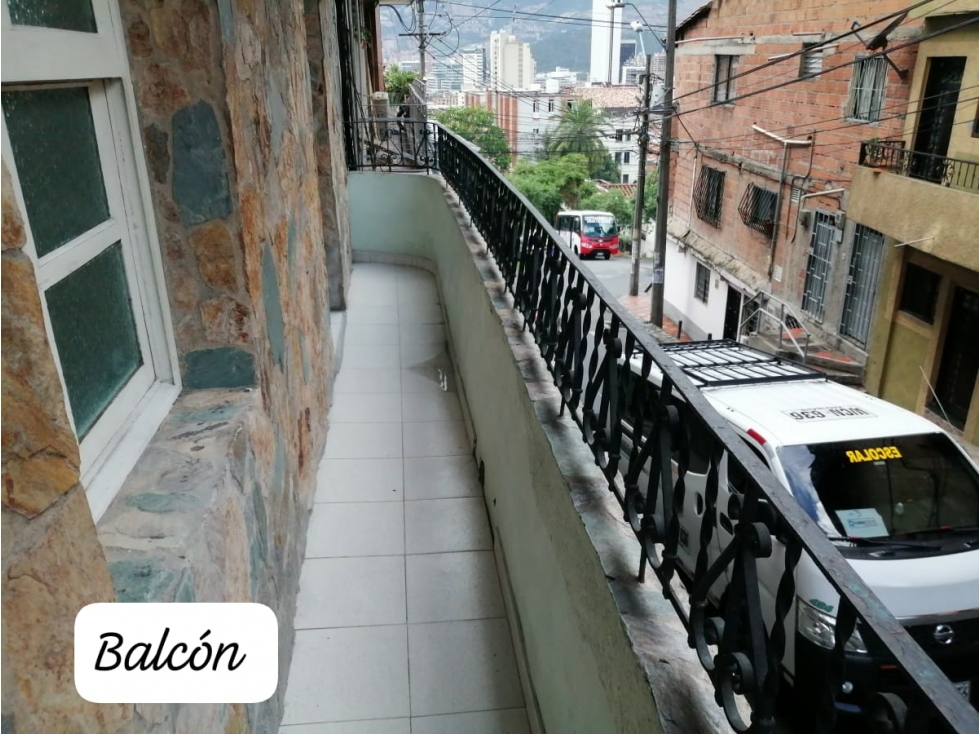 Venta de casa que se encuentra ubicada en el barrio las palmas — foto 3