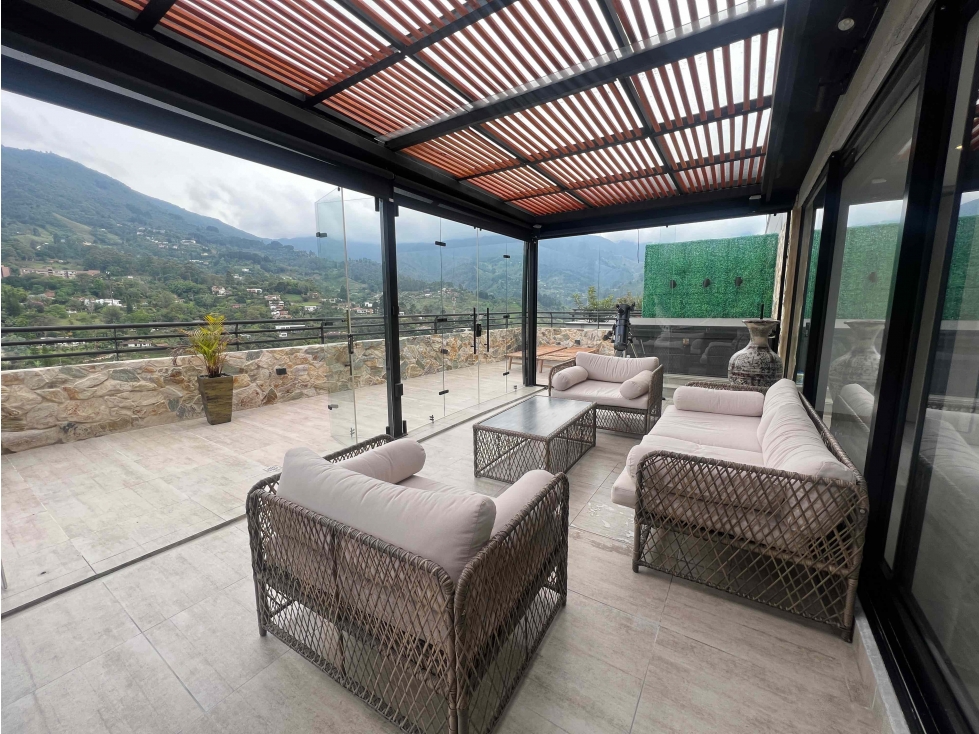 VENTA DE APARTAMENTO PENTHOUSE EN LA LOMA DE LAS BRUJAS ENVIGADO — foto 3