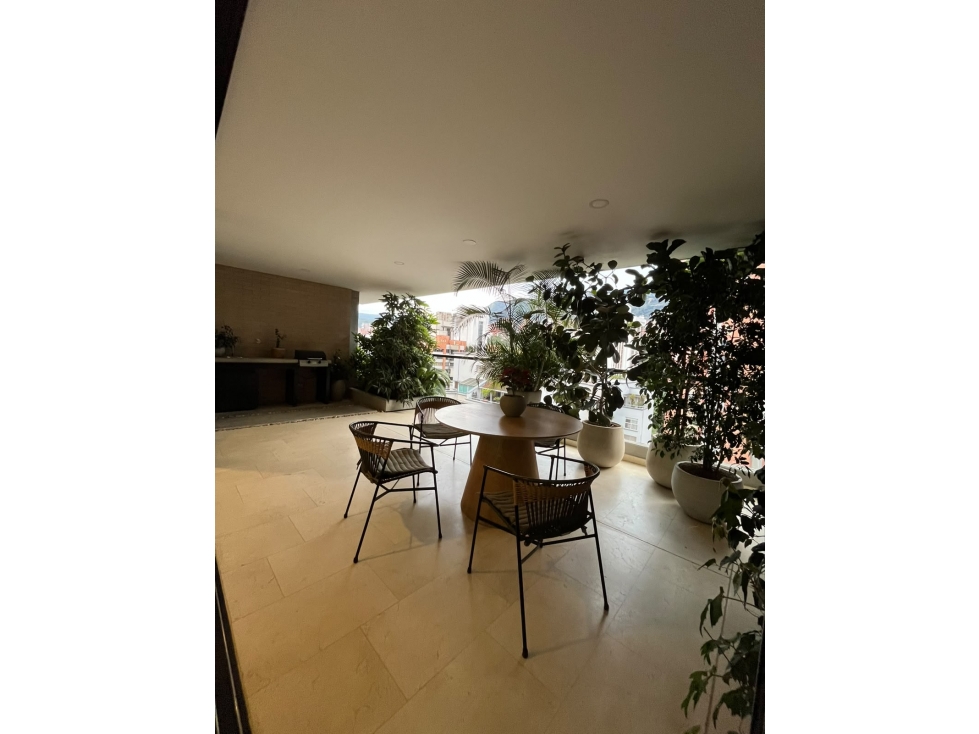 VENTA DE APARTAMENTO EN EL POBLADO SANTA MARÍA DE LOS ÁNGELES — foto 2