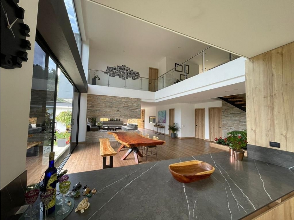 Venta de espectacular casa de dos niveles en el Retiro - Antioquia — foto 5