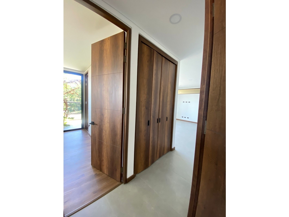 VENTA DE APARTAMENTO EN LAS PALMAS, EL POBLADO — foto 5