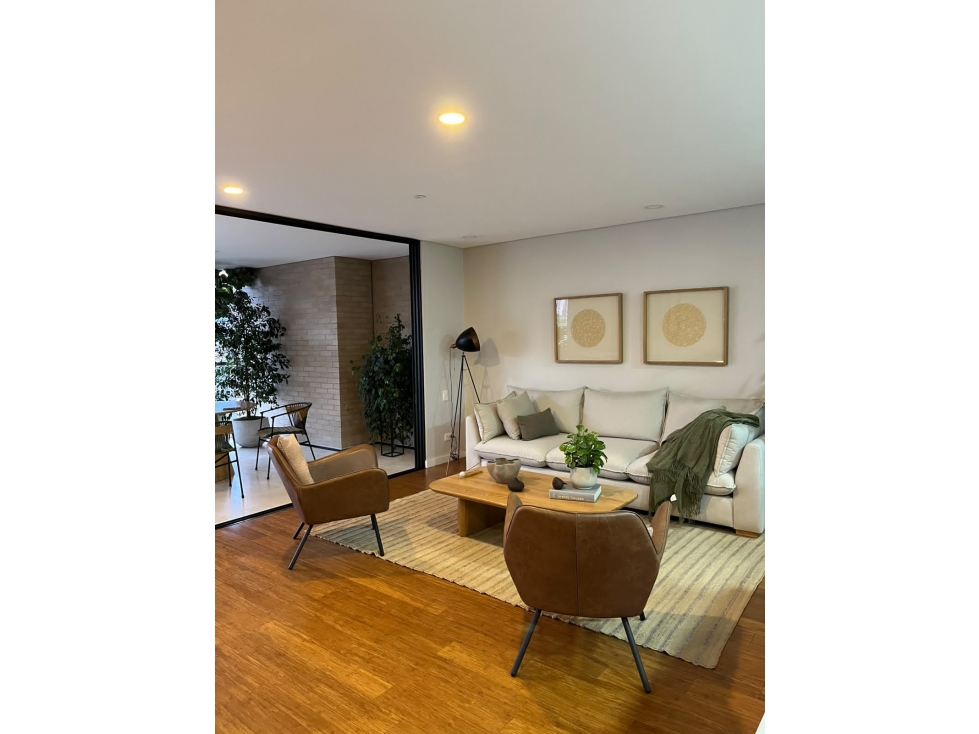 VENTA DE APARTAMENTO EN EL POBLADO SANTA MARÍA DE LOS ÁNGELES