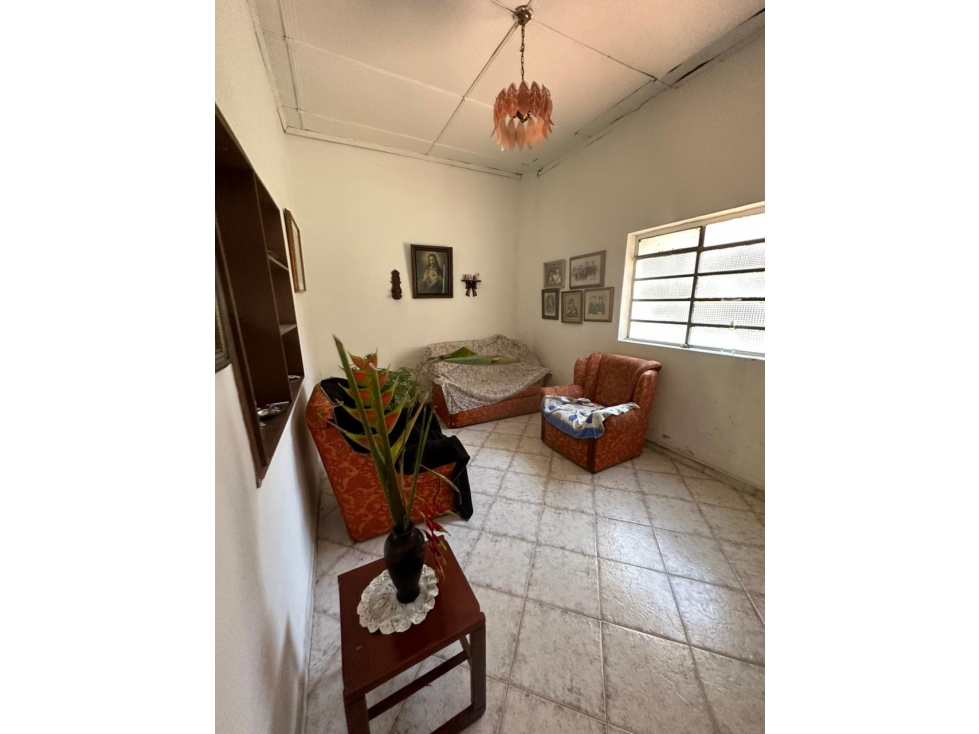 venta de venta casa lote en barrio Astorga, POBLADO