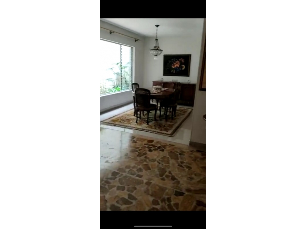 venta de Casa ubicada en el segundo parque de Laureles — foto 2